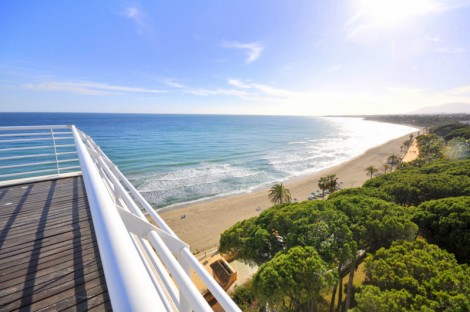 Beachfront duplex penthouse in Mare Nostrum Marbella