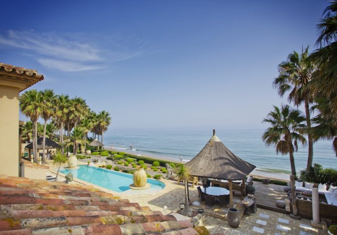 Los Monteros